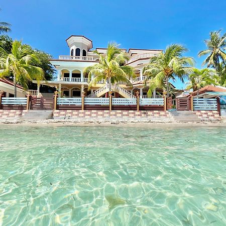 Casaroyal Beachfront ซีคีฮอร์ ภายนอก รูปภาพ